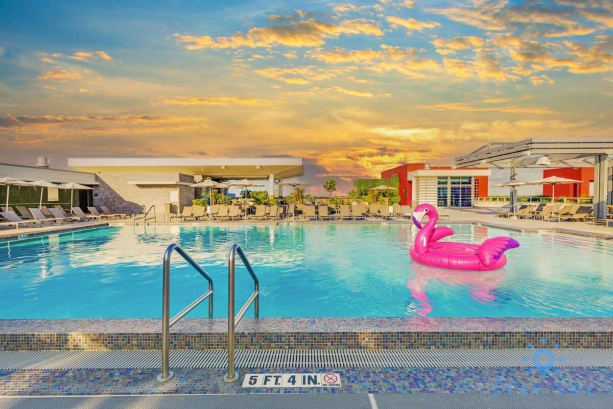 Apartment With Bay View Balcony - Pool - Up To 6 - Gym Голливуд Экстерьер фото
